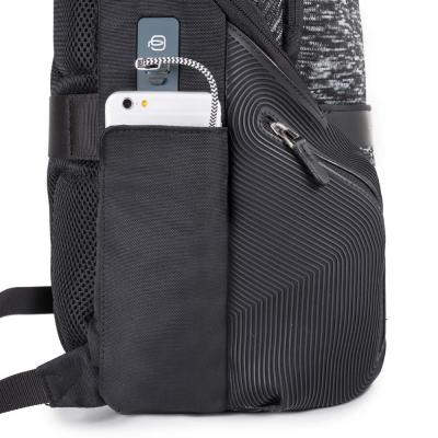 ZAINO PORTA PC E PORTA IPAD®AIR/PRO 9,7 CON PLACCA USB E MICRO-USB ED ELEMENTO CATARIFRANGENTE COLEOS