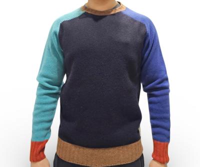 Maglione bob stinky in lana con bordatura in contrasto