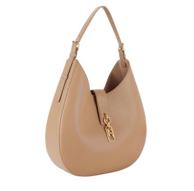 Hobo tonda con charm