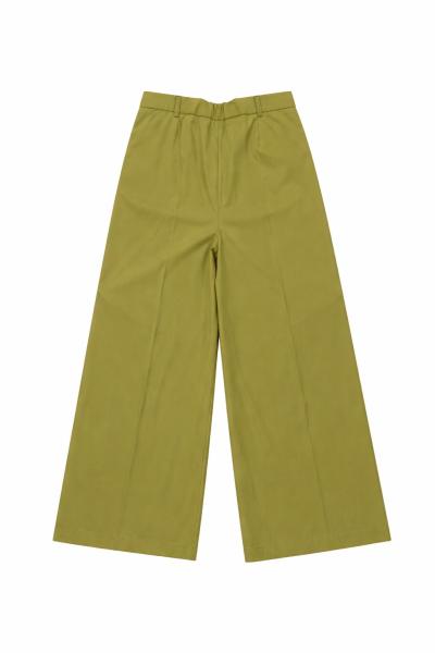 Pantaloni ampi a palazzo