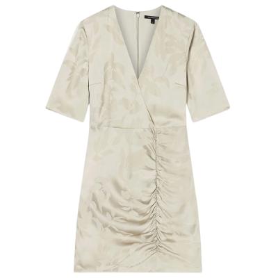 Abito donna aderente con scollo a V