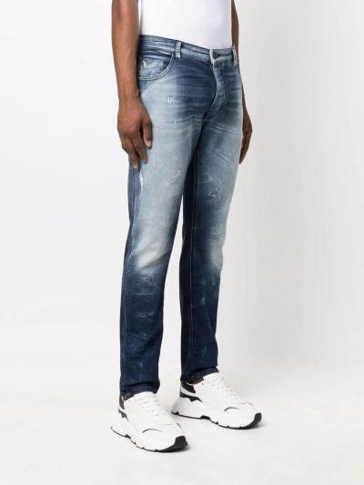 Jeans j09 con effetto candeggiato