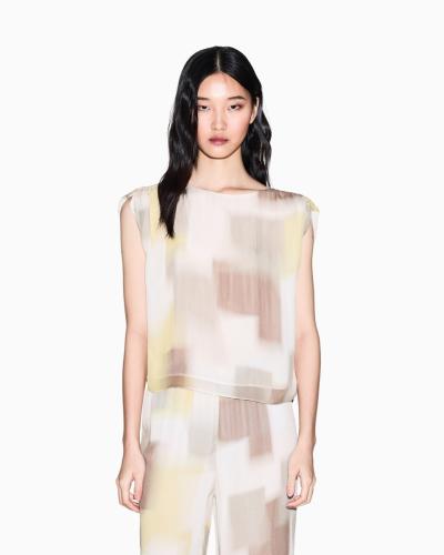 Top in viscosa stampata effetto increspato